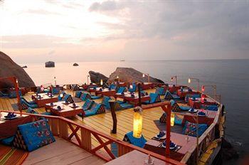 Charm Churee Village