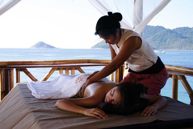 Charm Churee Village