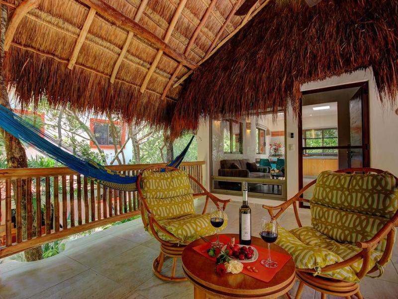 Riviera Maya Suites