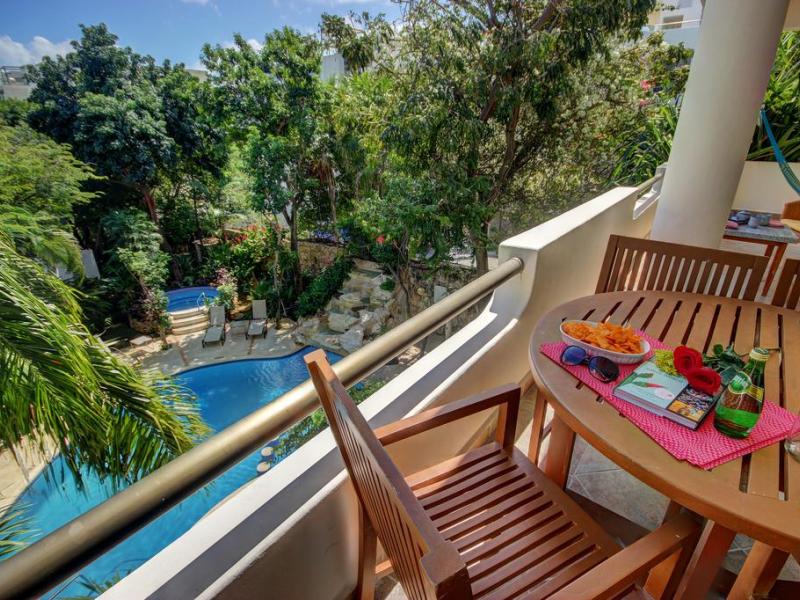 Riviera Maya Suites