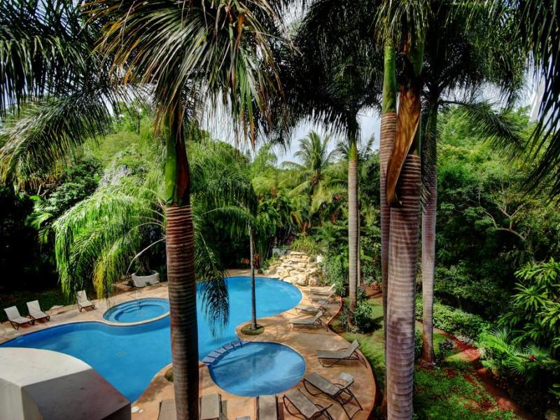 Riviera Maya Suites