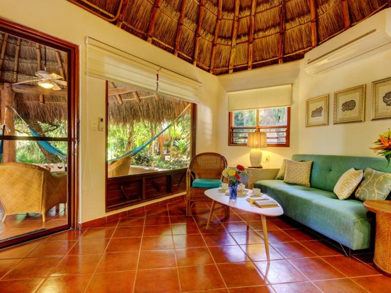 Riviera Maya Suites