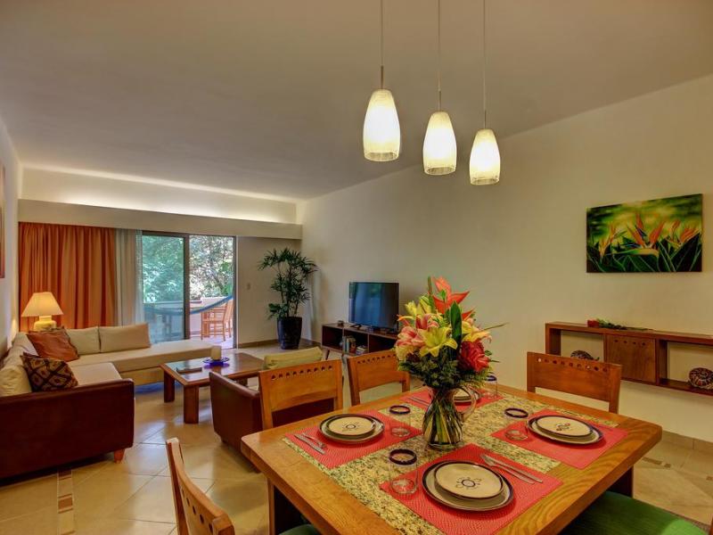 Riviera Maya Suites