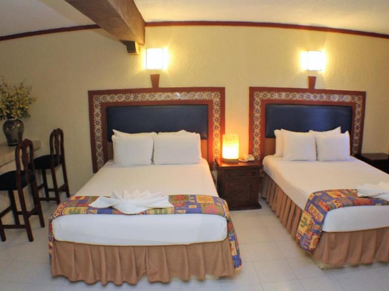 Suites Cancun Center