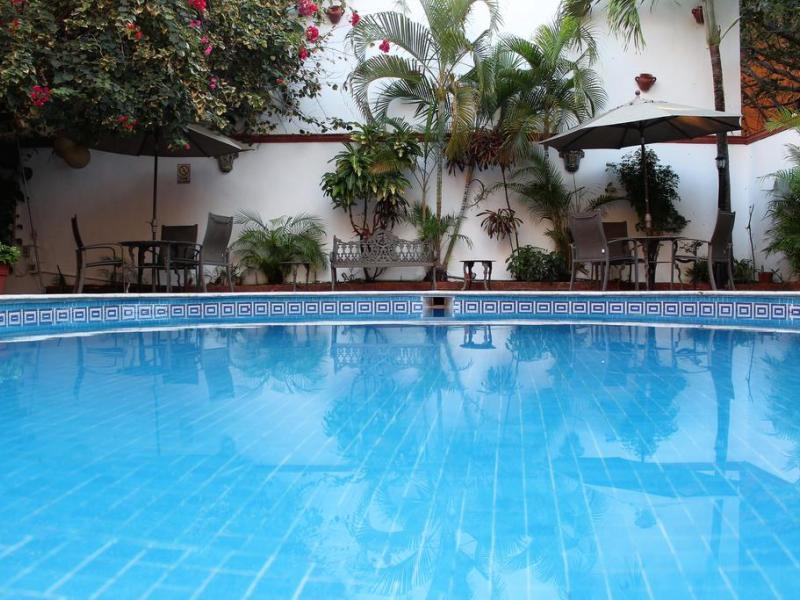 Suites Cancun Center