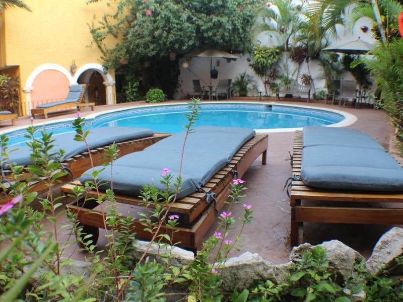 Suites Cancun Center