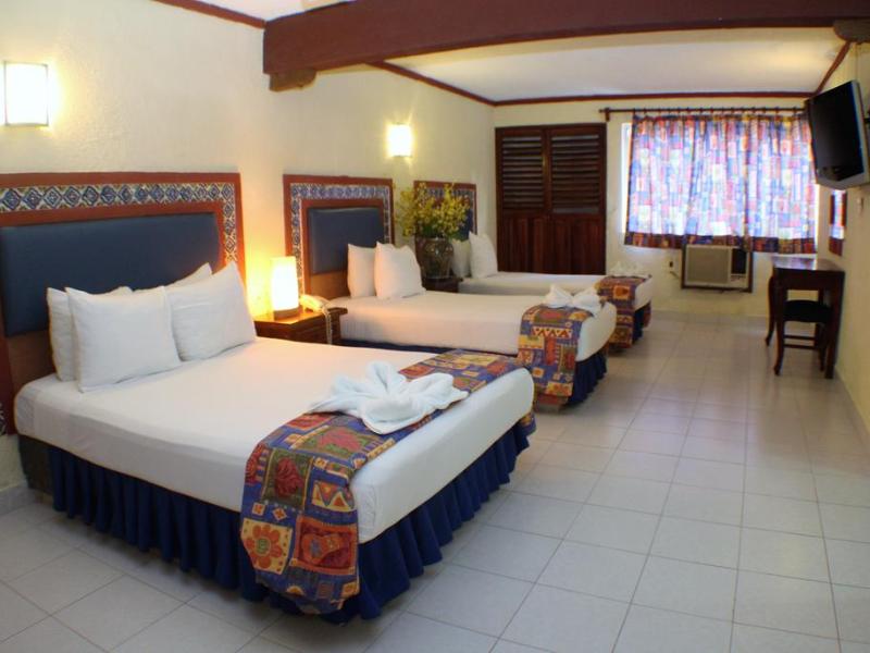 Suites Cancun Center