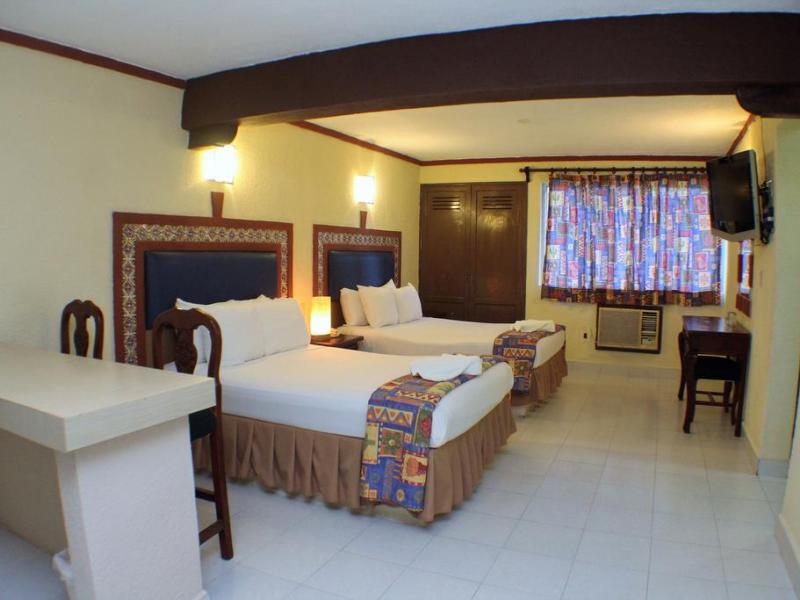 Suites Cancun Center