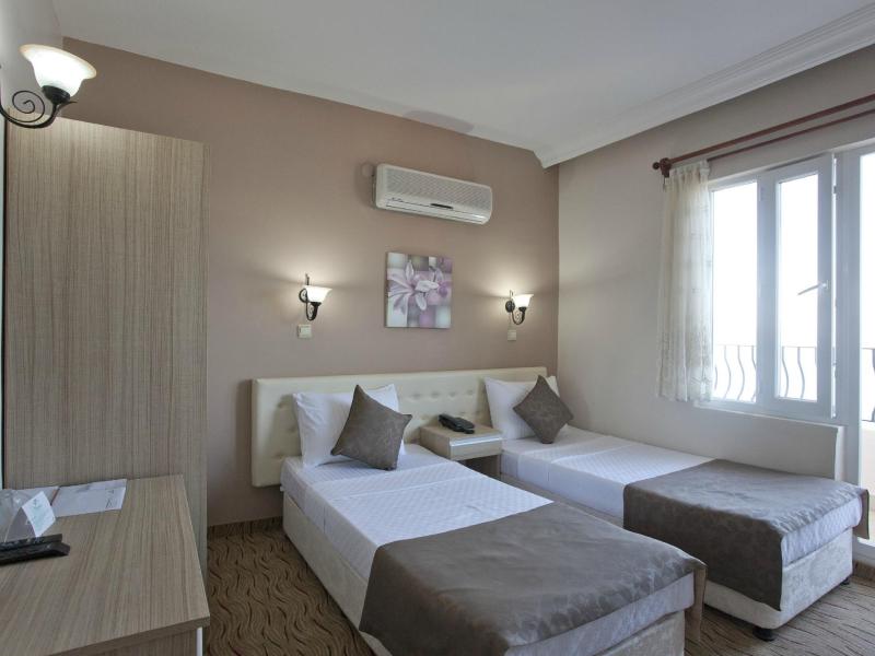 Yasemin Hotel