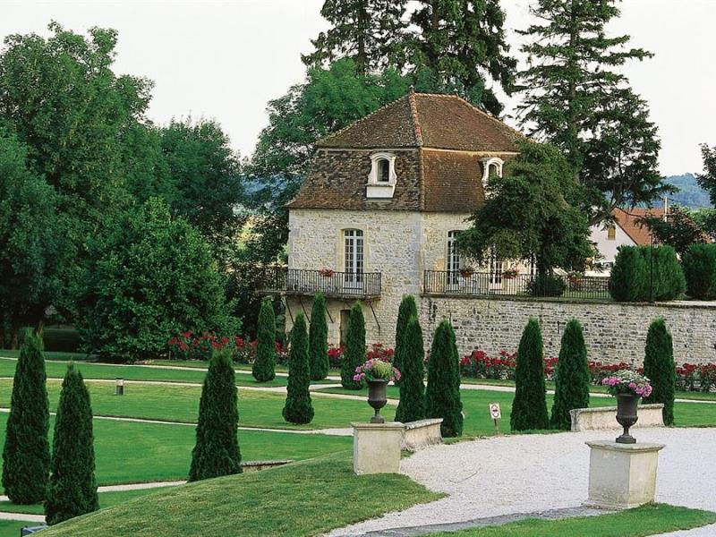 Chateau De Gilly