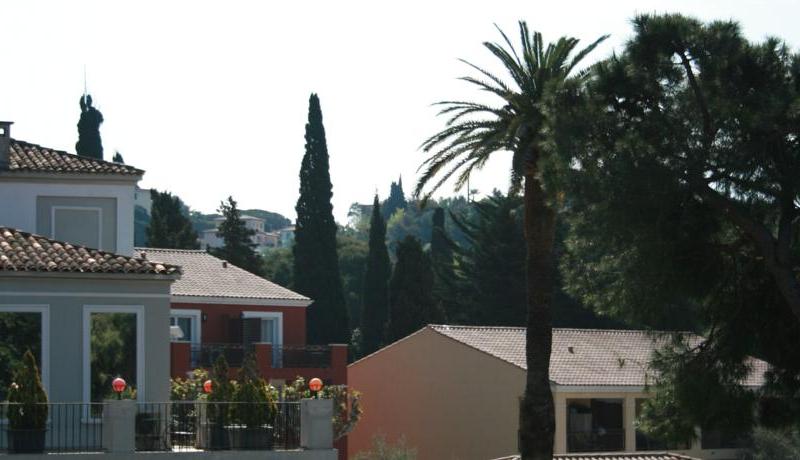 Le Chateau Des Artistes