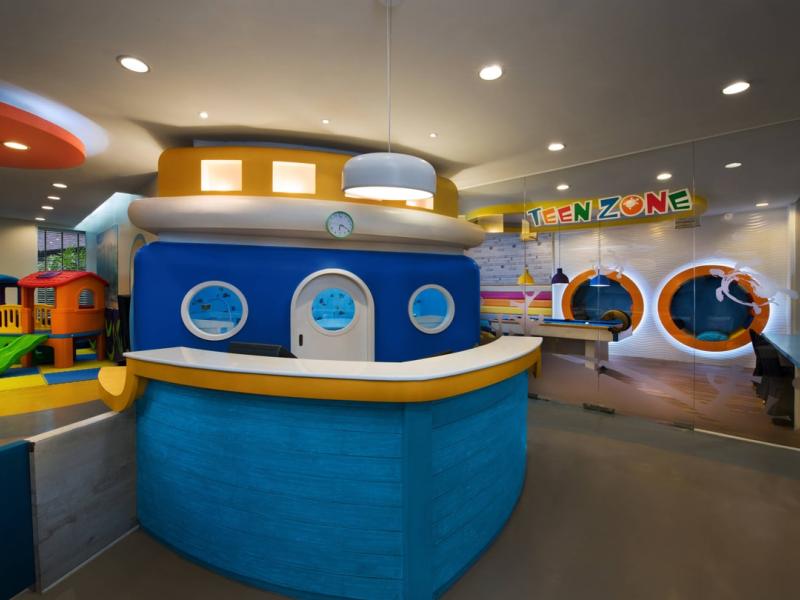 Marriotts Phuket Beach Club