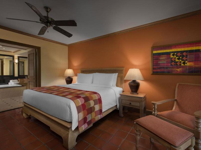 Marriotts Phuket Beach Club