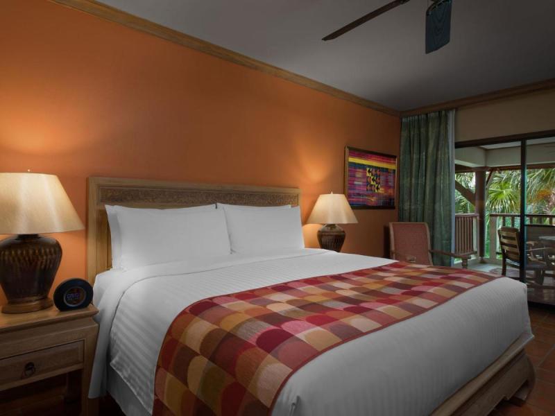 Marriotts Phuket Beach Club