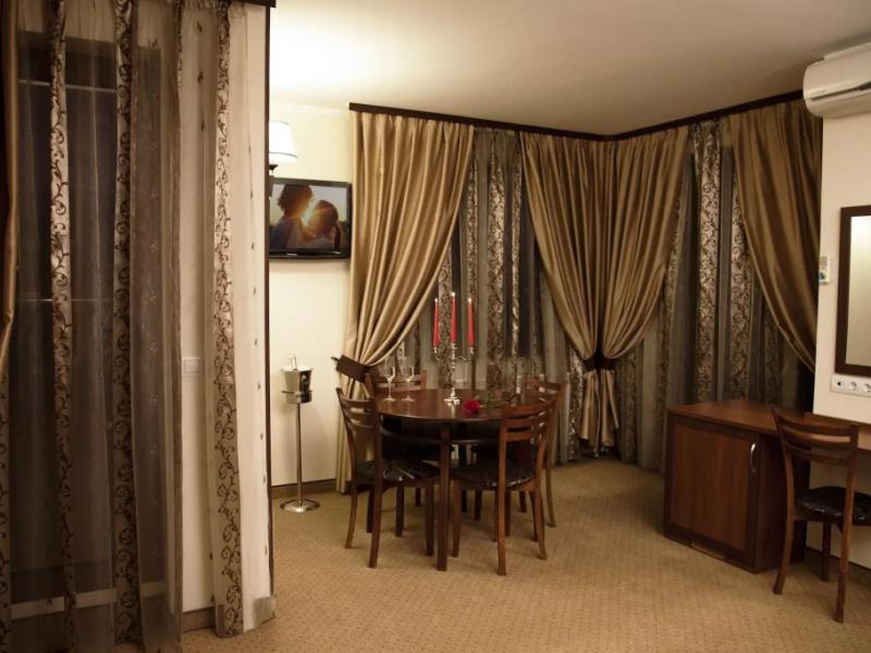 Hotel Favorit
