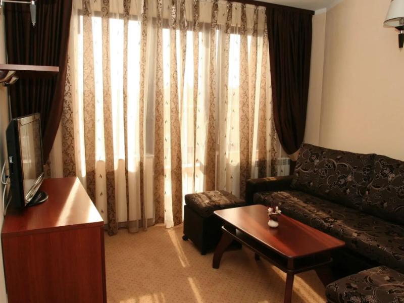 Hotel Favorit