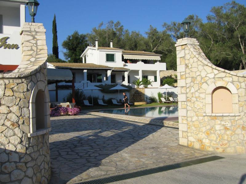 Paradise Inn