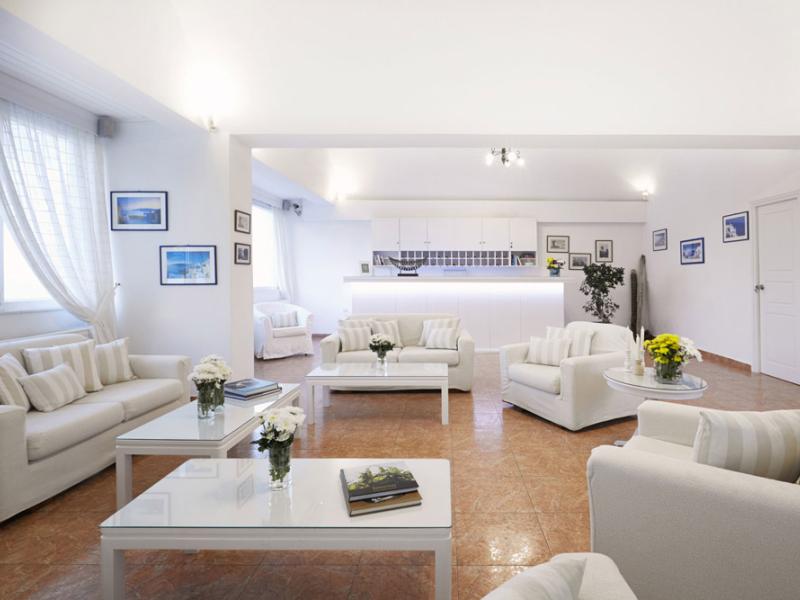 Milos Villas Hotel