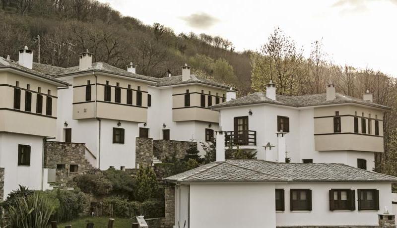12 Months Luxury Resort