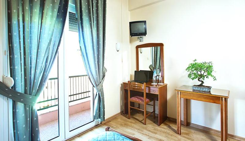 Keletron Hotel