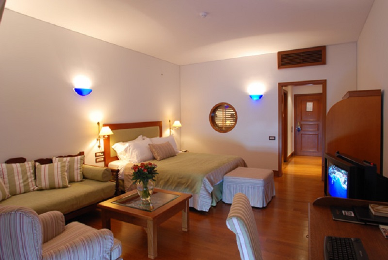 Elounda Beach Comfort VIP Club