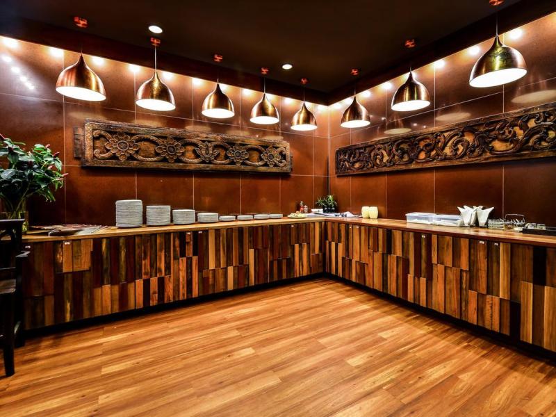 Lap Roi Karon Beachfront