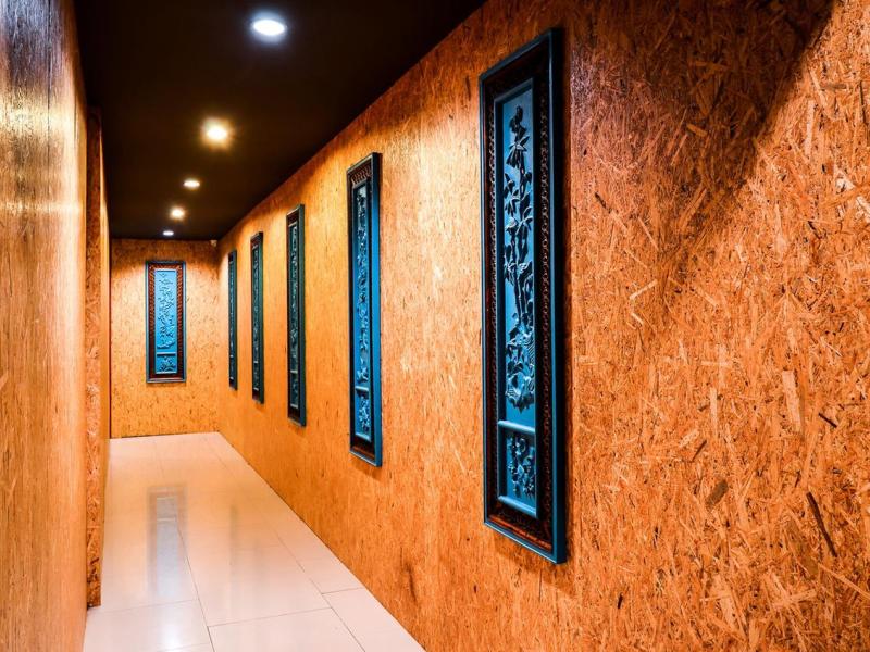 Lap Roi Karon Beachfront