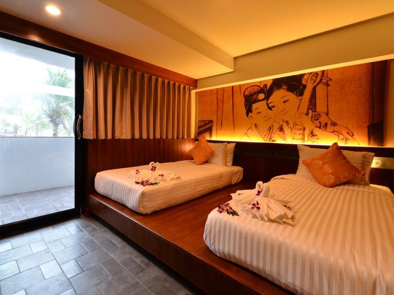 Lap Roi Karon Beachfront