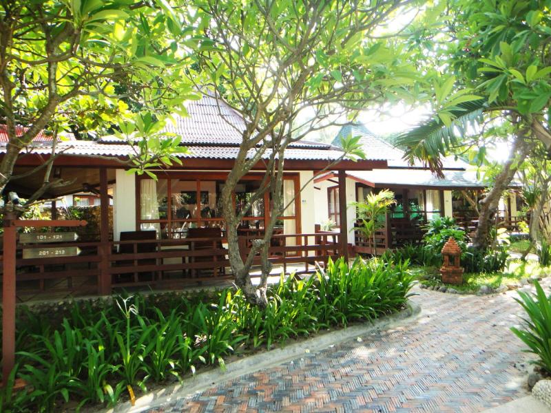 Chaweng Buri Resort