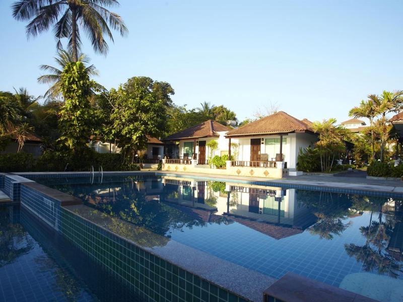 Chaweng Cove Beach Resort