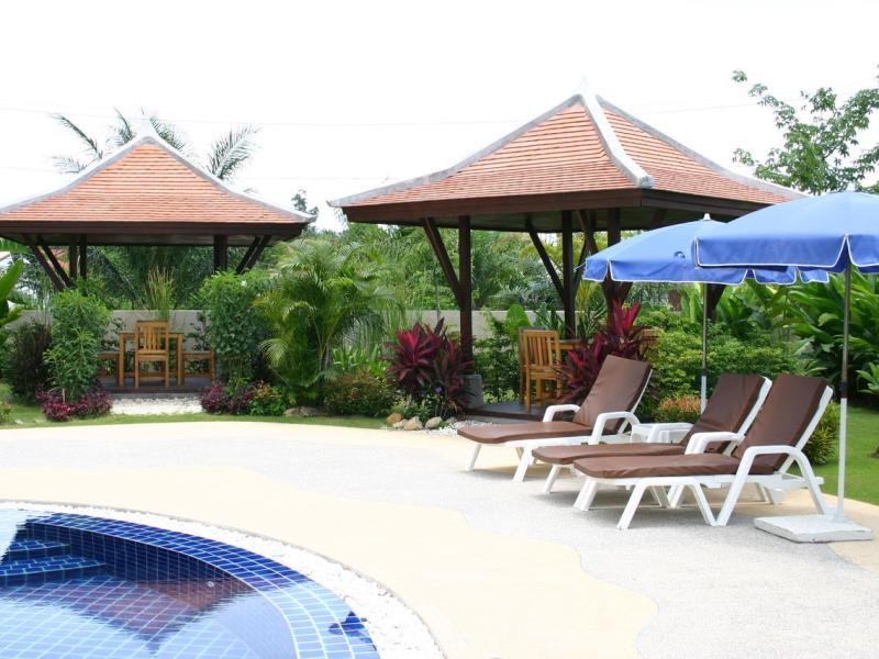 Chaweng Lakeview Condotel