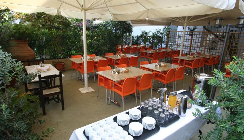 Ellopia Hotel