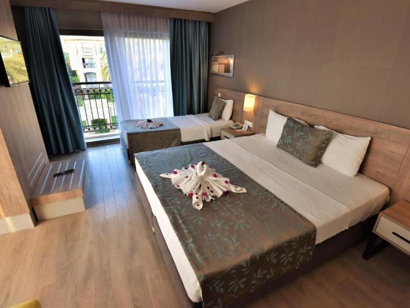 Lucida Beach Hotel
