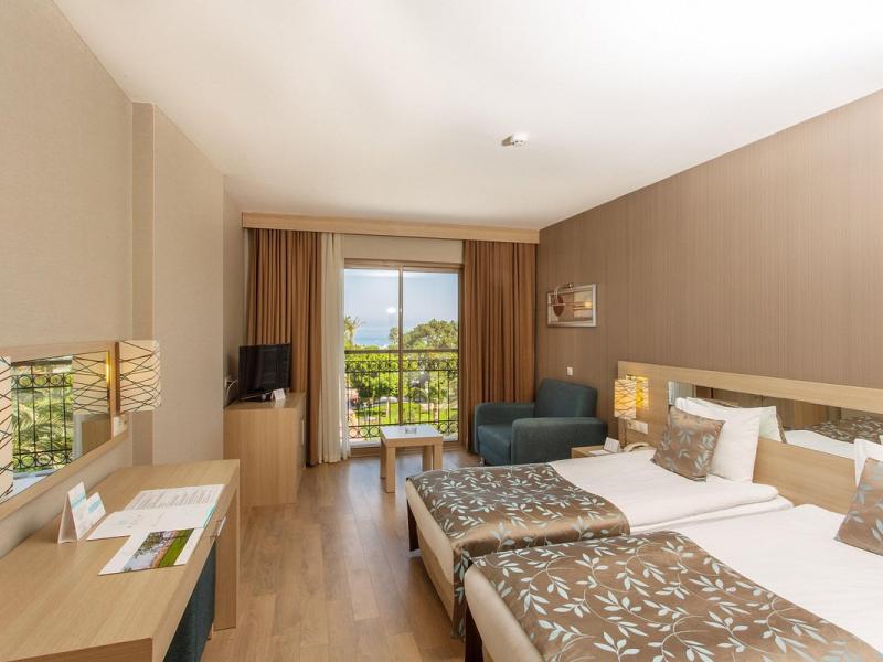 Lucida Beach Hotel