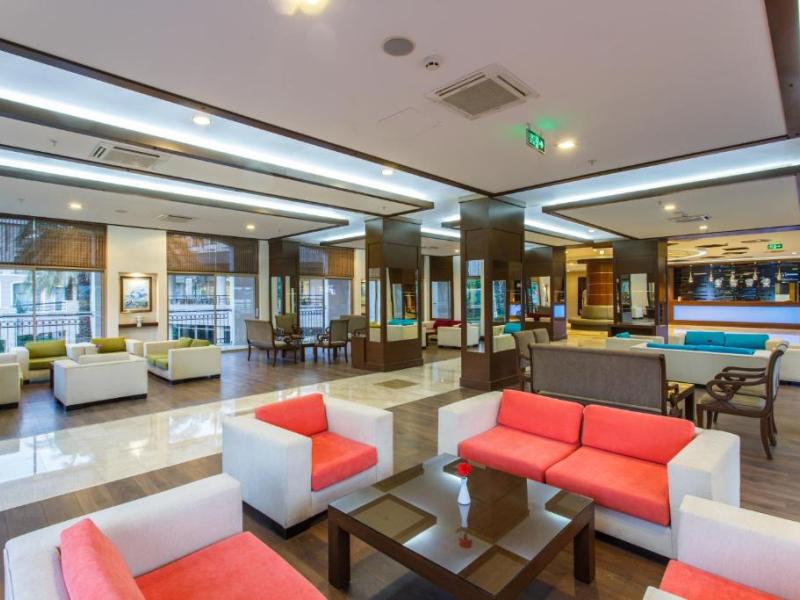 Lucida Beach Hotel