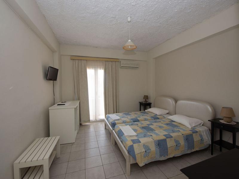 Kormoranos Beach Hotel