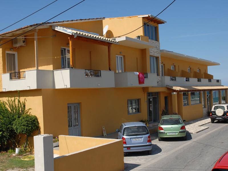 Kormoranos Beach Hotel