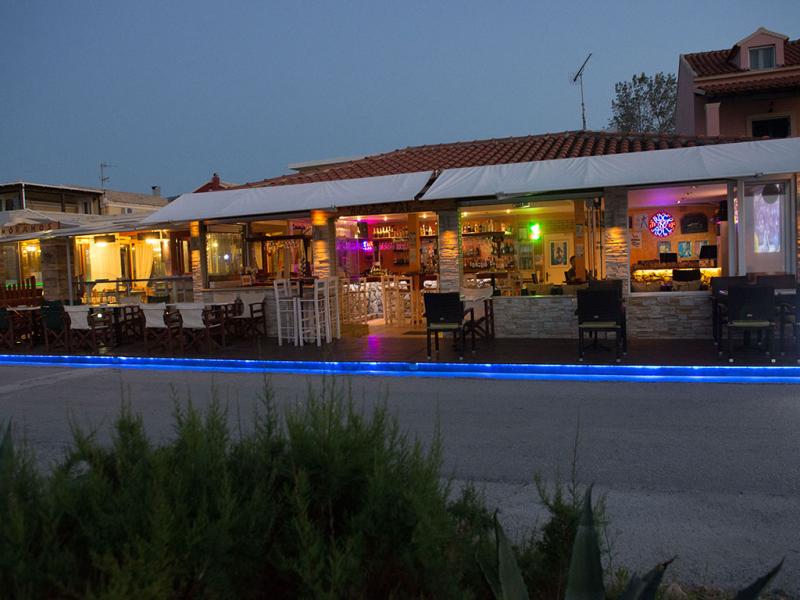 Kormoranos Beach Hotel