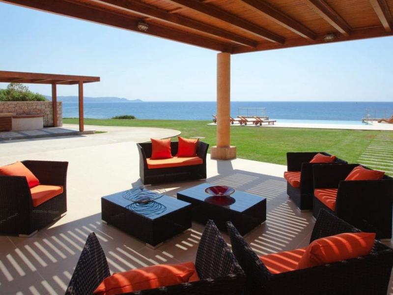 Antonoglou Beach Villa Lachania