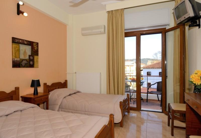 Izela Hotel