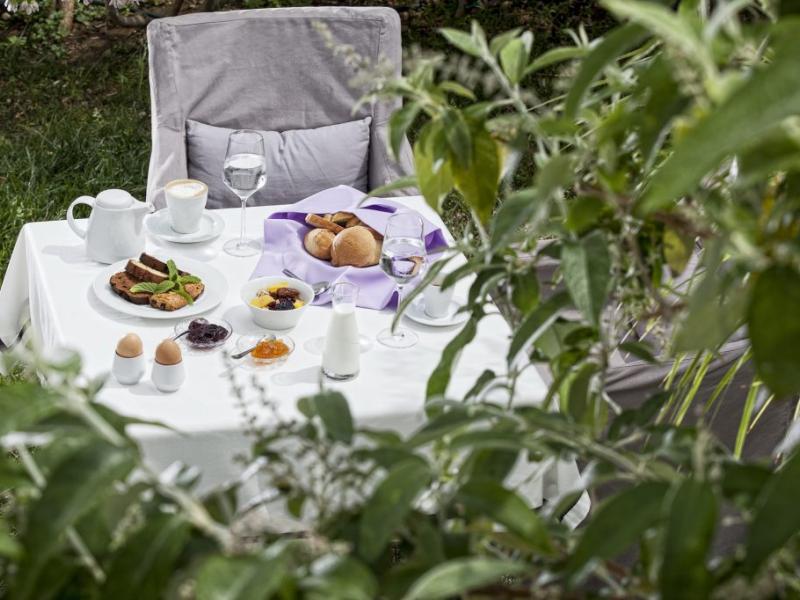 Micra Anglia Boutique Hotel