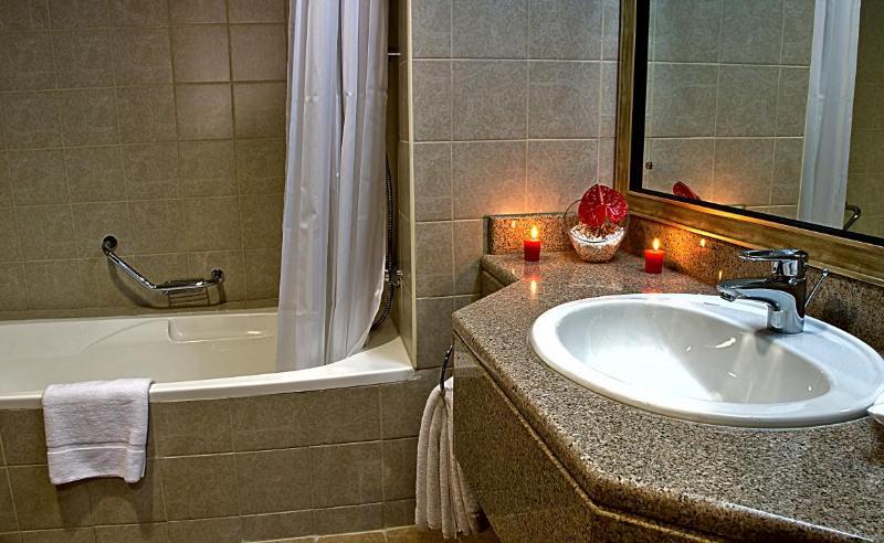 Chelsea Gardens Hotel Apartment