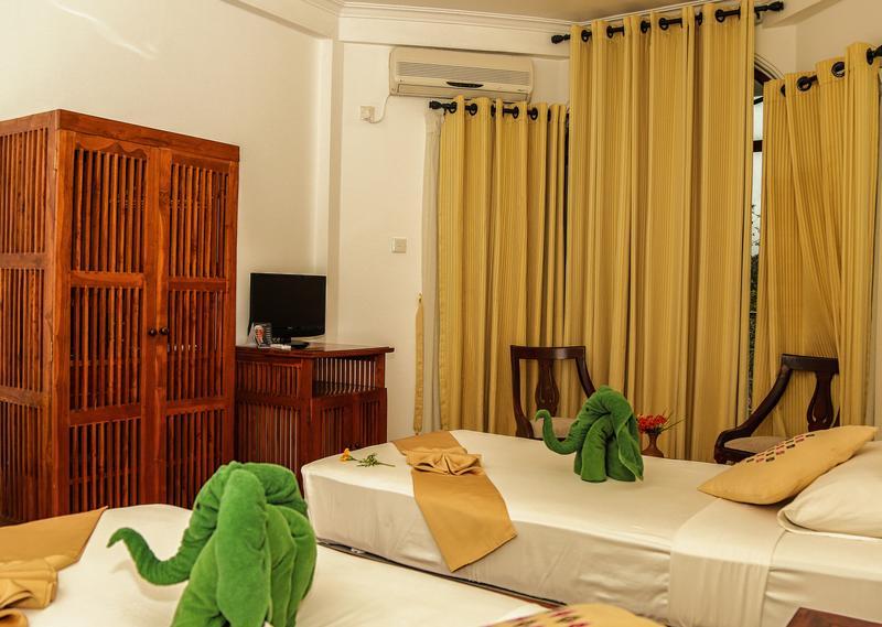 Senani Hotel by Oak Ray