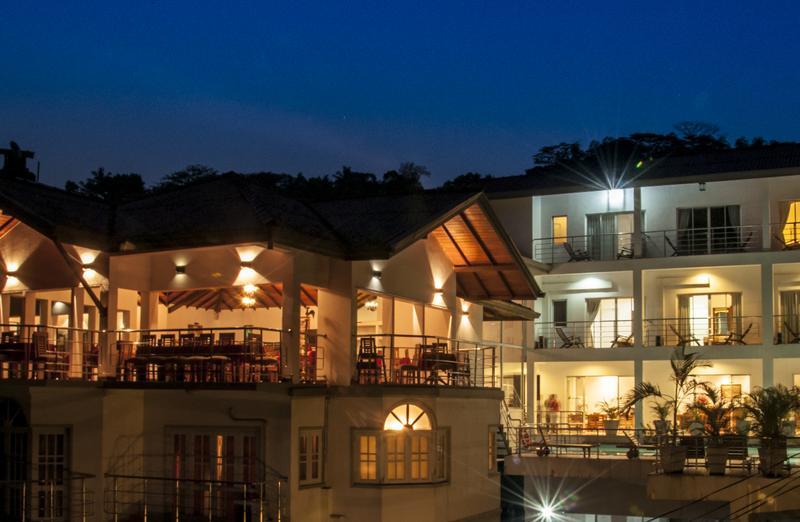 Senani Hotel by Oak Ray