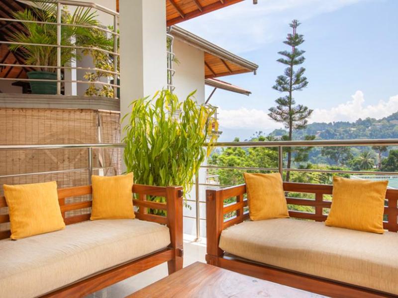 Senani Hotel by Oak Ray
