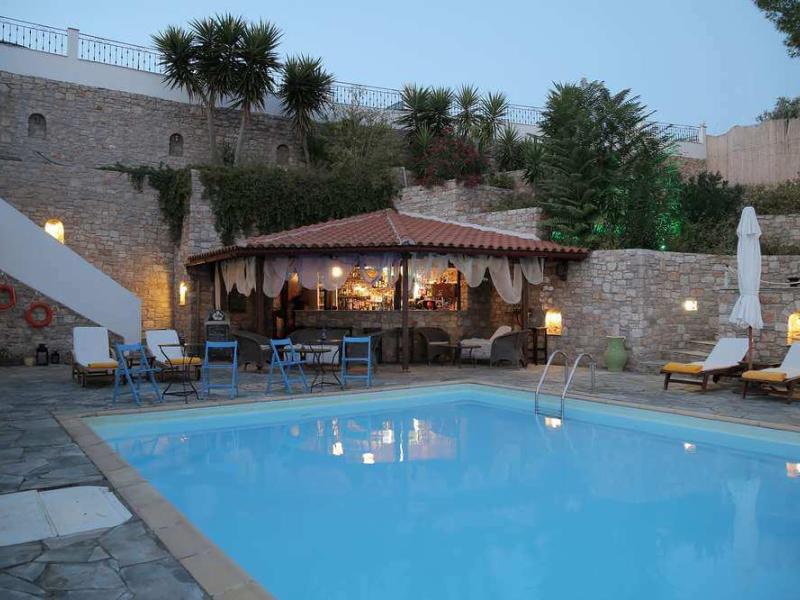 Yalis Hotel