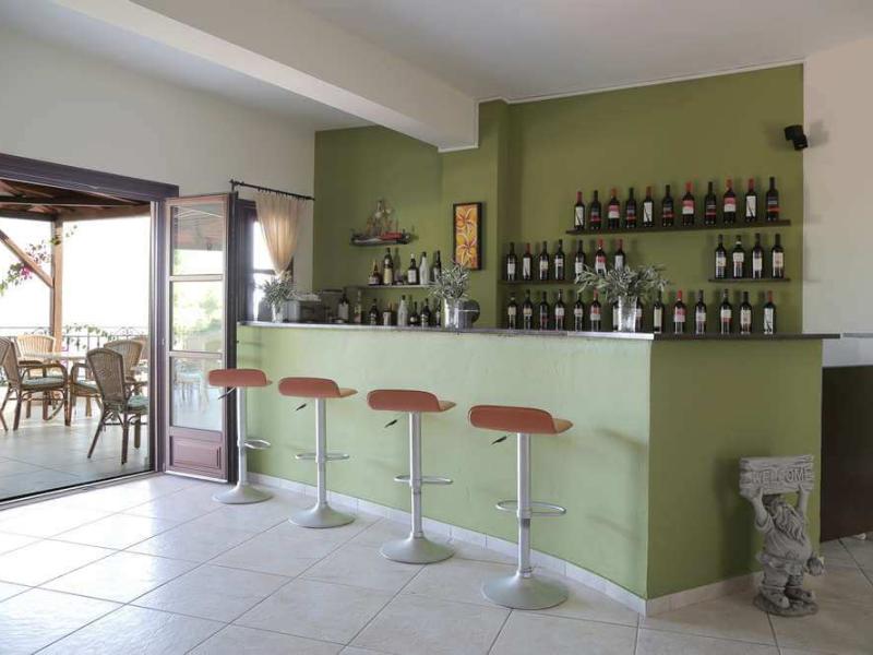 Yalis Hotel