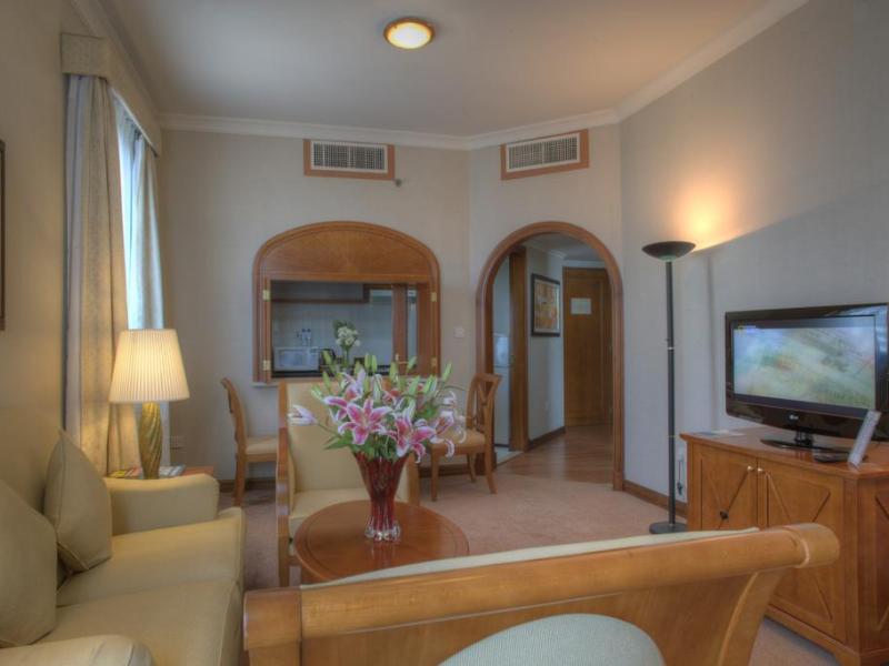 Al Diar Capital Hotel