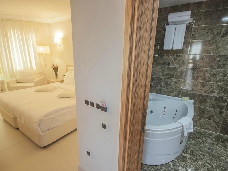 Dragut Point South Hotel