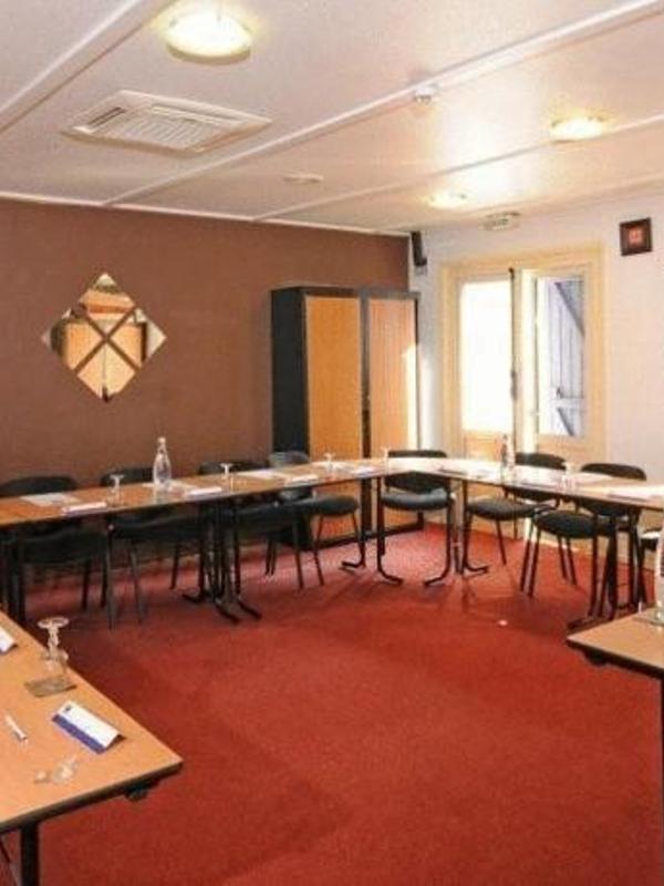Hotel Kyriad Grenoble Est Meylan